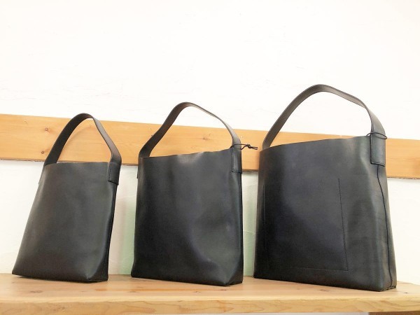 *vinさんからワンショルダーのbag入荷してきました。** 一つ一つ丁寧に作り上げたvinさんのbagは使い込むほど良くなって楽しみになります。**